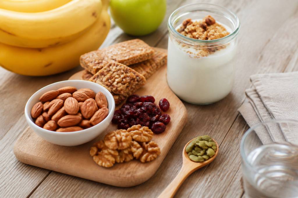 Les meilleurs encas bio pour éviter les coups de fatigue entre les repas